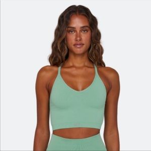 SET ACTIVE leggings and sports bra